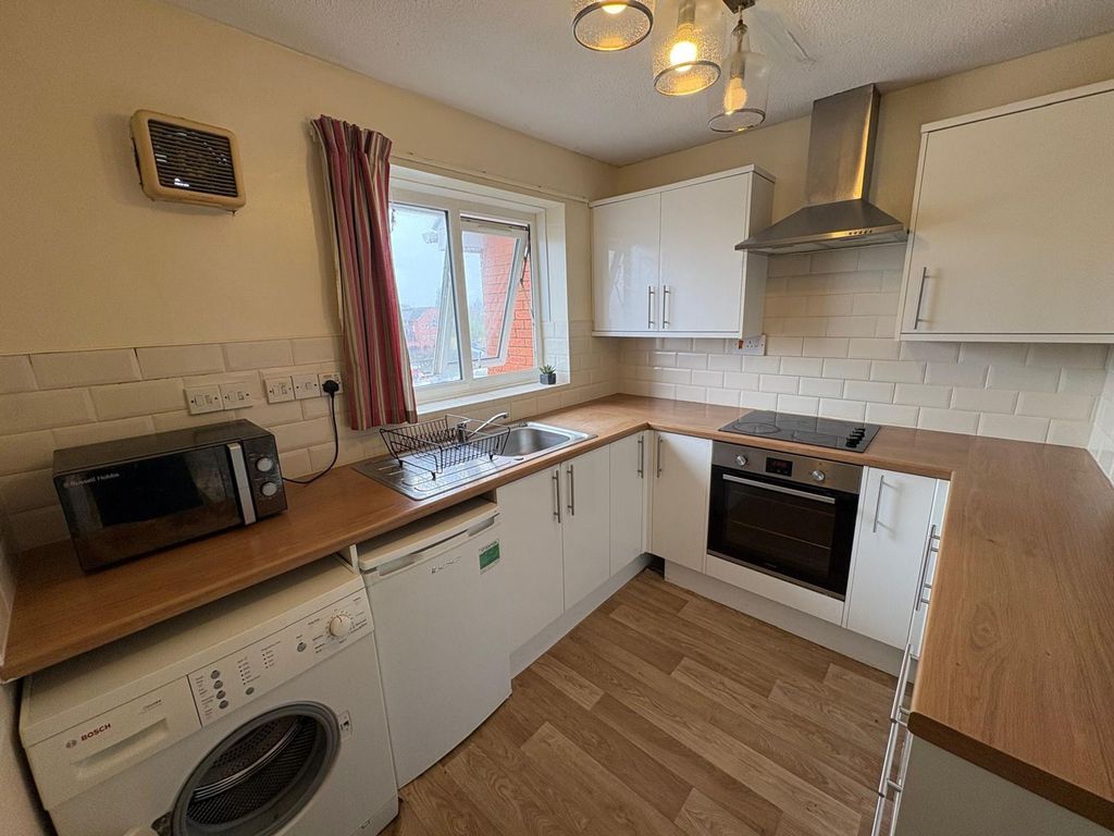 Property photo 1 of 5