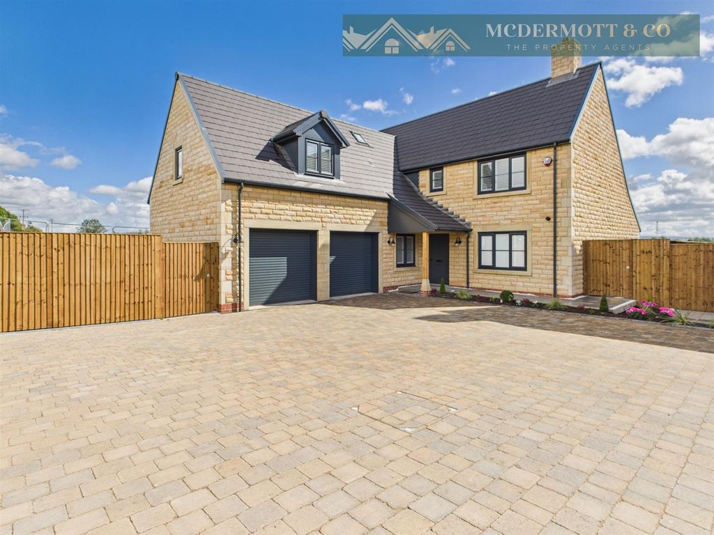 Property photo 1 of 31 External
