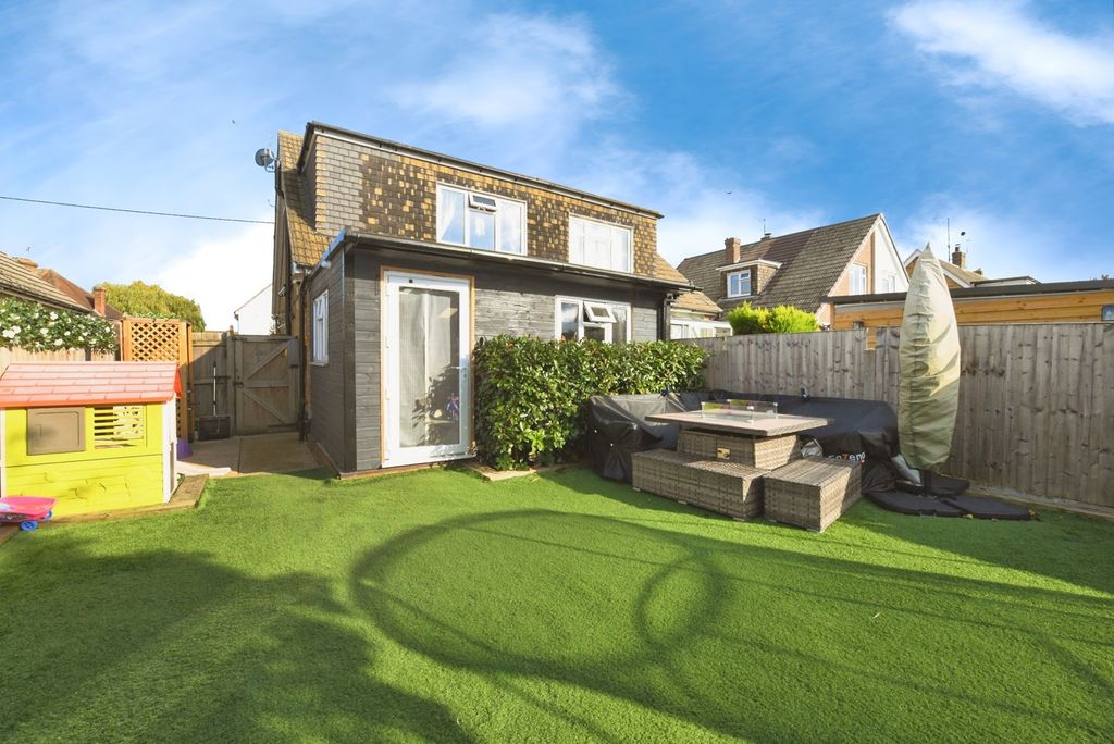 Property photo 1 of 17 Photo