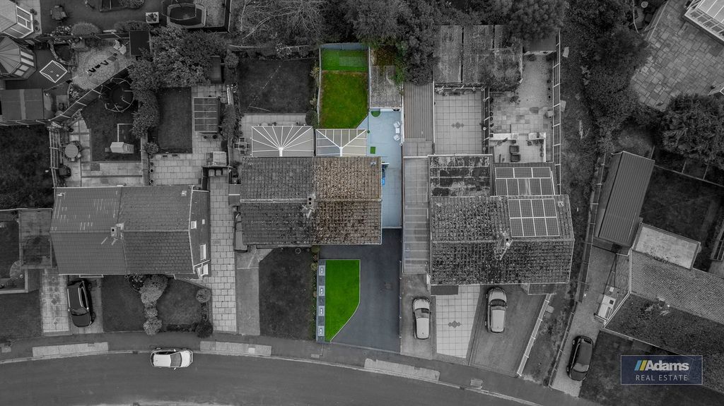 Property photo 2 of 30