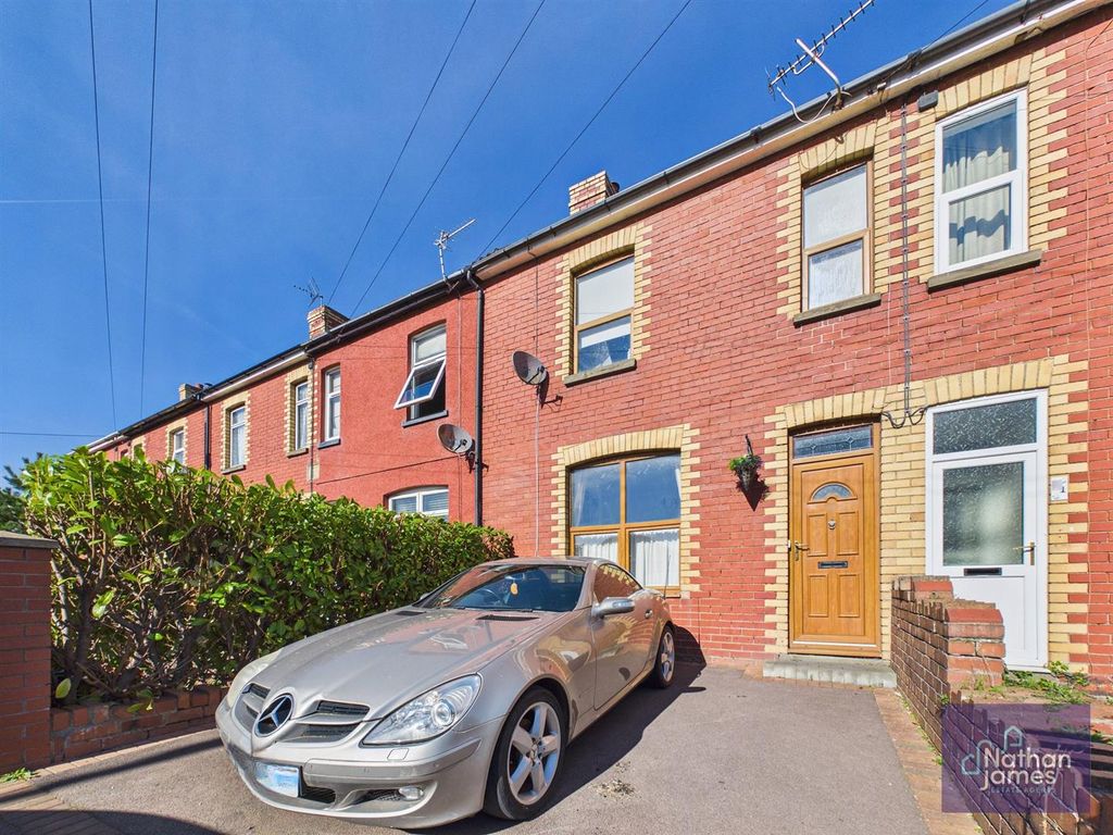 Property photo 1 of 17 Front