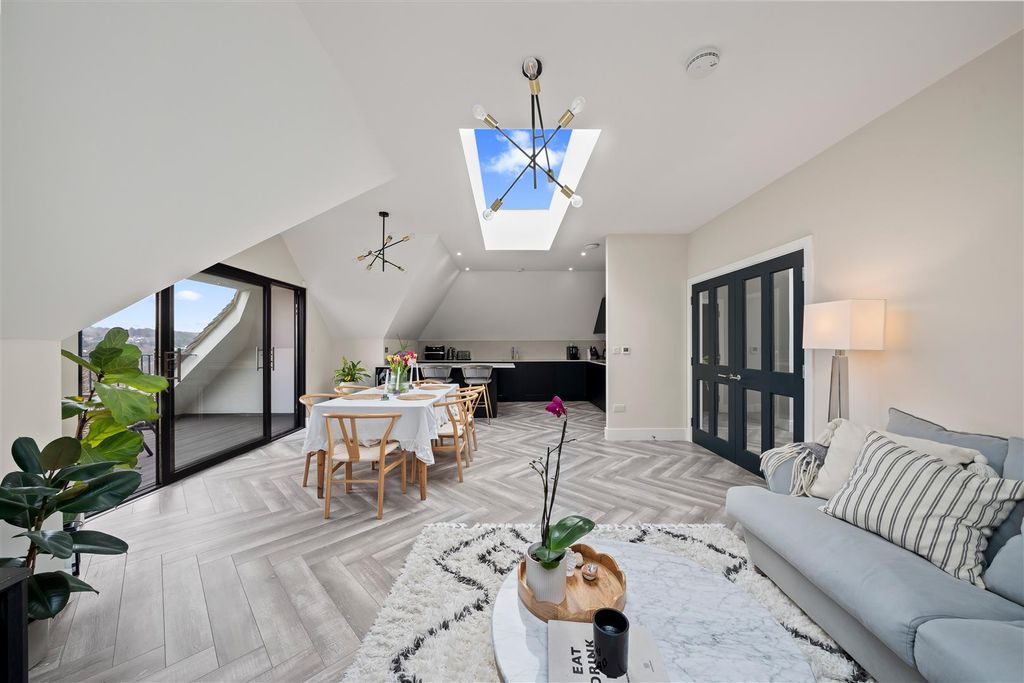 Property photo 3 of 27 Dsc04381.Jpg