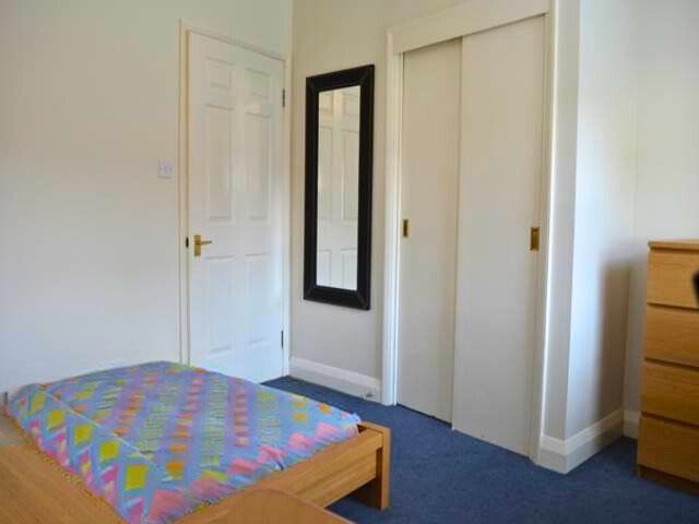 Property photo 2 of 5 Bedroom 1 With Bedding