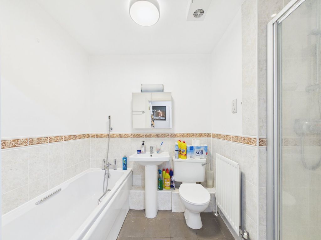 Property photo 3 of 9 Picture No. 04