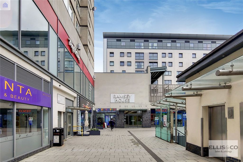 Property photo 1 of 12 Picture No. 03