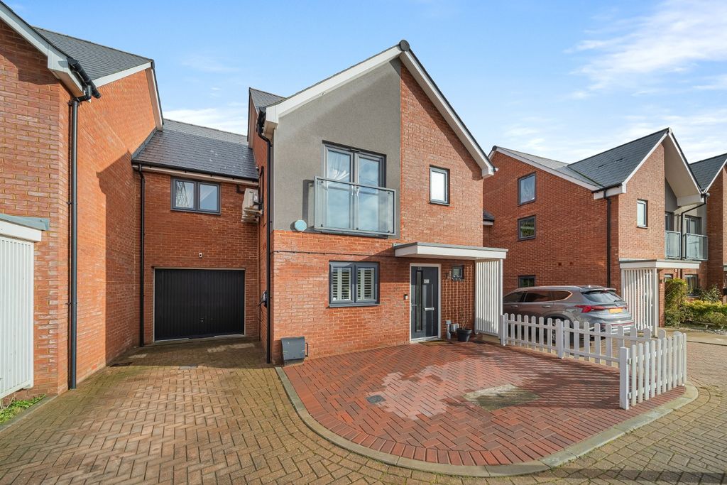 Property photo 1 of 20 3626240