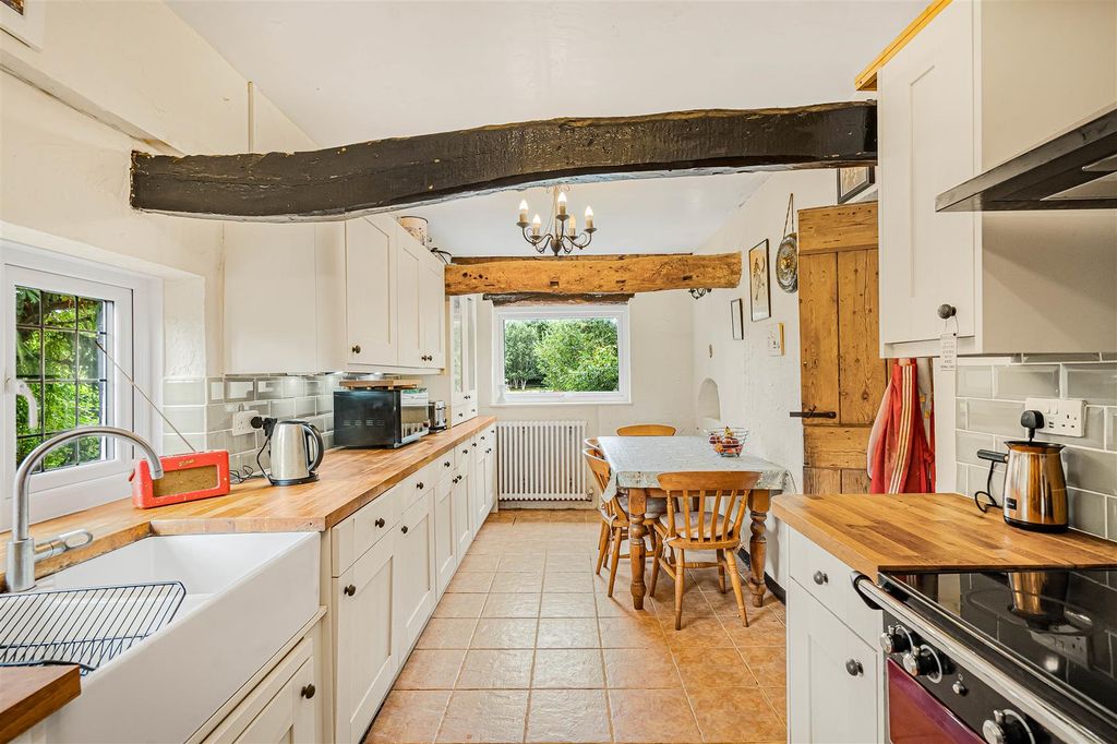 Property photo 2 of 37 36_88729.Jpg