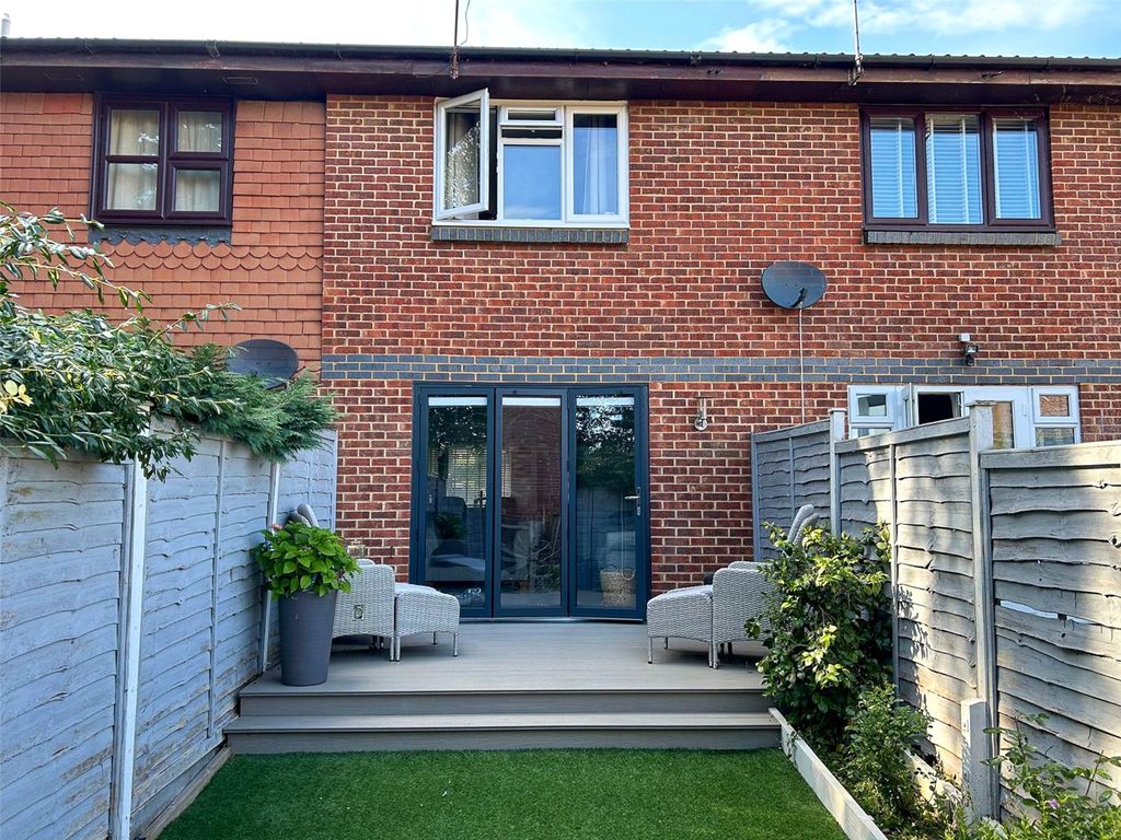 Property photo 3 of 8 Picture No. 06