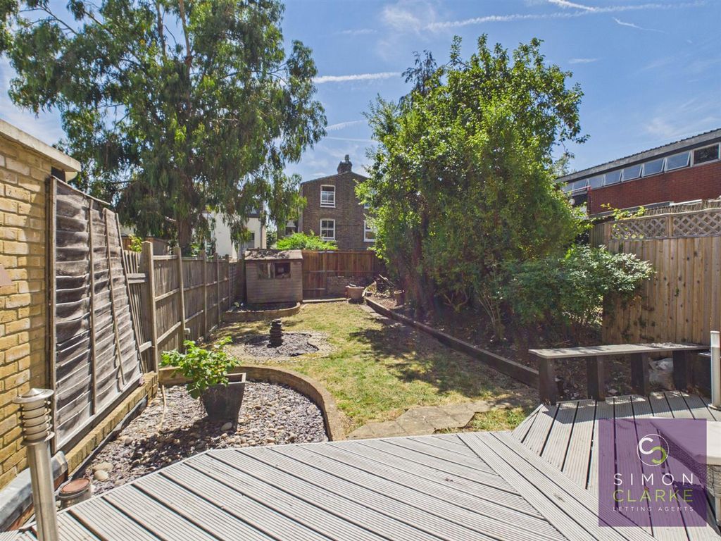 Property photo 2 of 16 Cam05425G0-Pr0152-Still002.Jpg