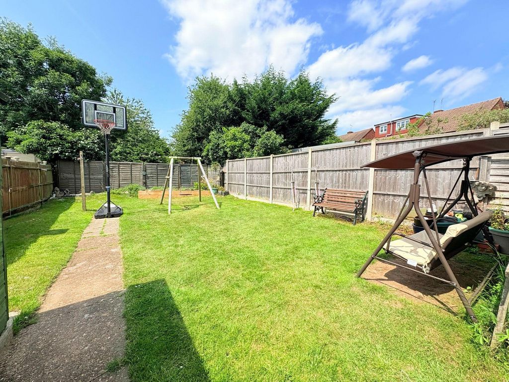 Property photo 3 of 13