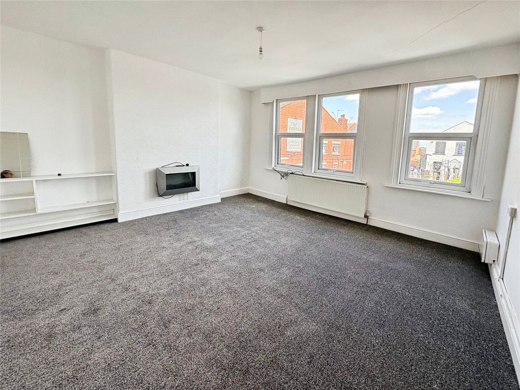 Property photo 3 of 12 Picture No. 03