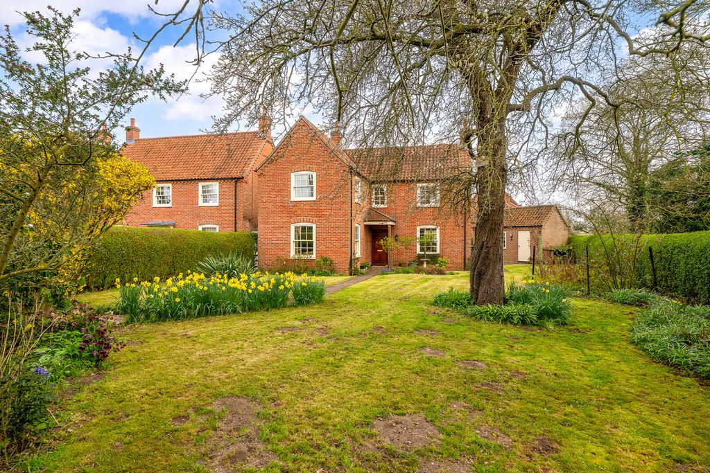 Property photo 3 of 24