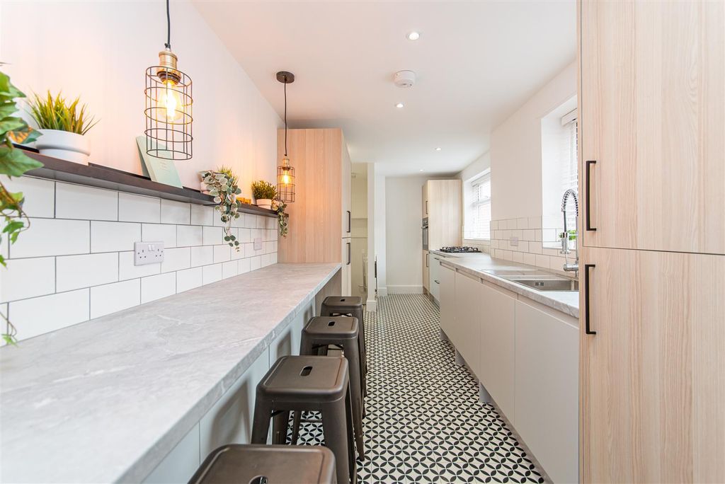 Property photo 2 of 15 W-6078.Jpg