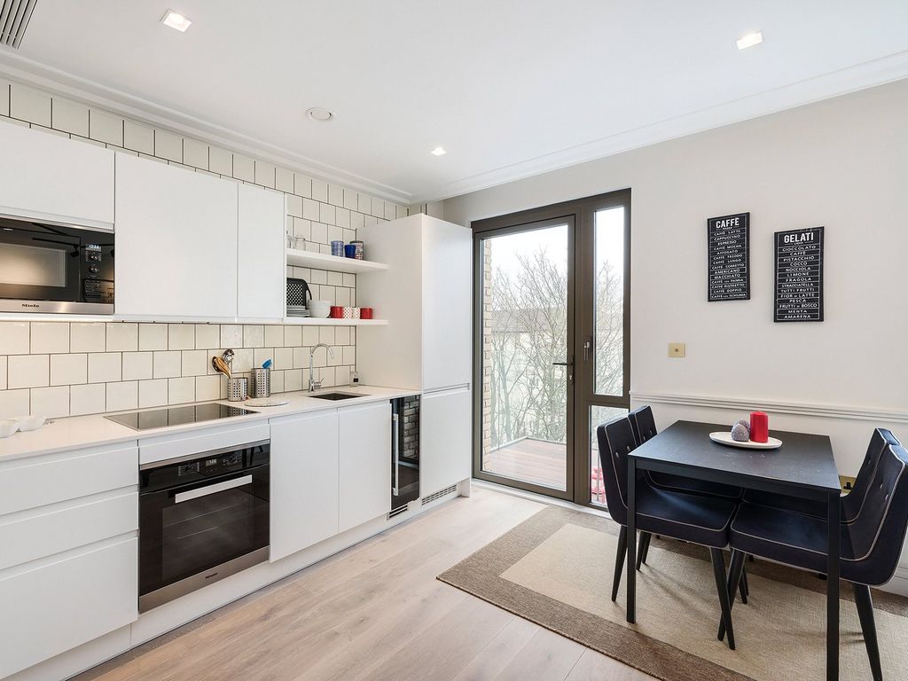 Property photo 2 of 9 Queen's Wharf