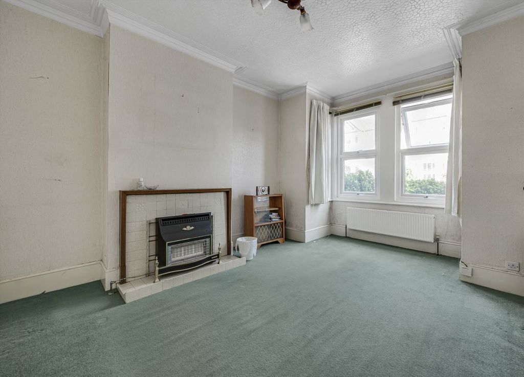 Property photo 2 of 4