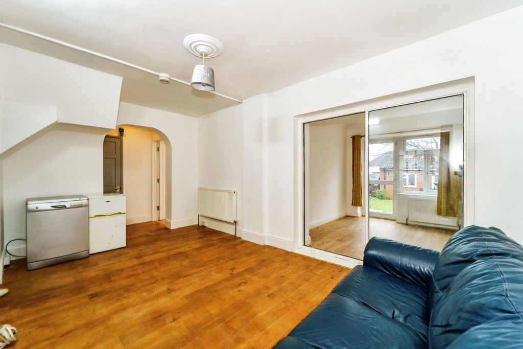 Property photo 3 of 15
