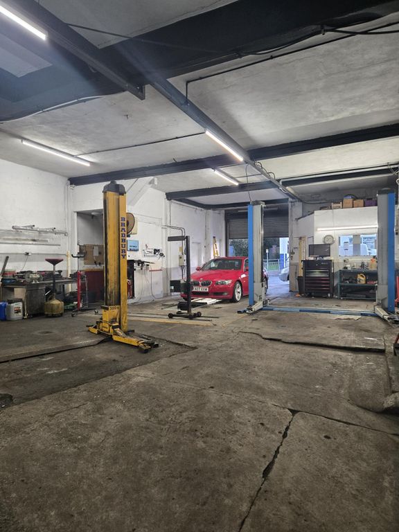 Property photo 3 of 5 Photo 2