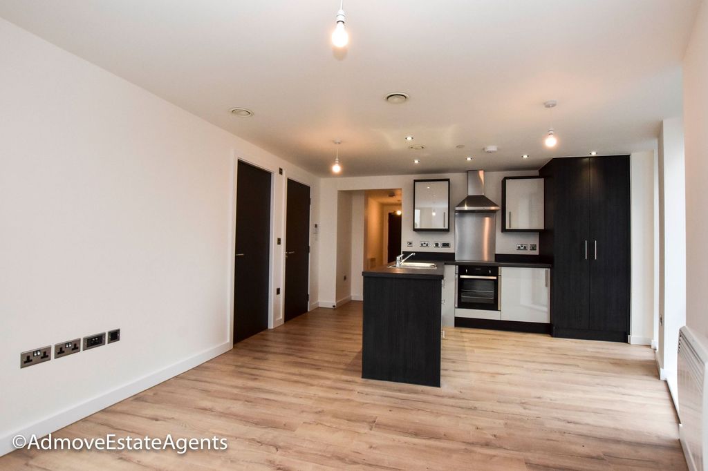 Property photo 2 of 12 Photo 10