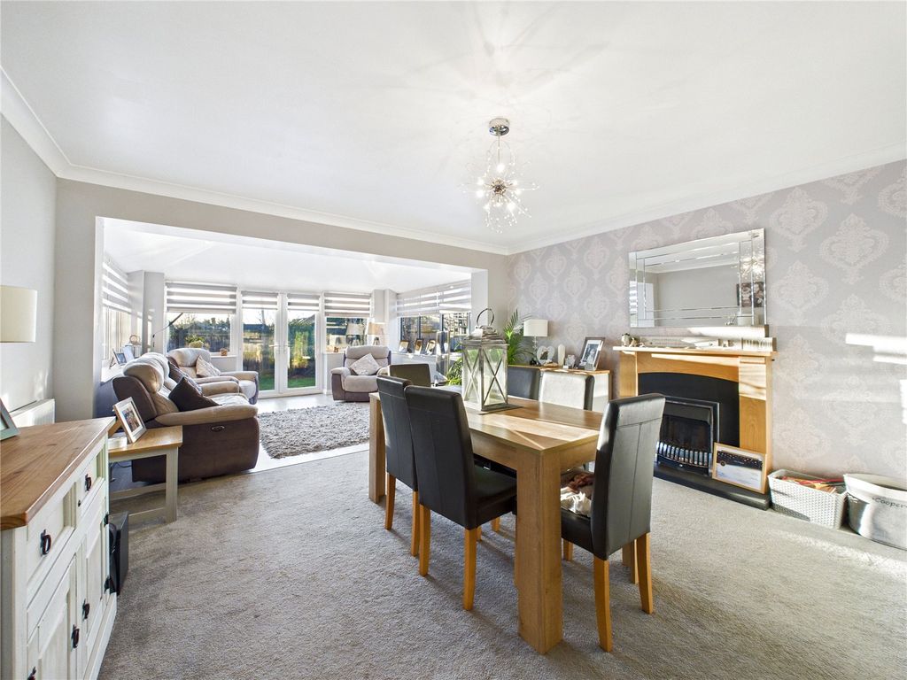 Property photo 2 of 17 Picture No. 12