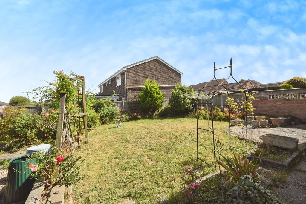Property photo 2 of 16