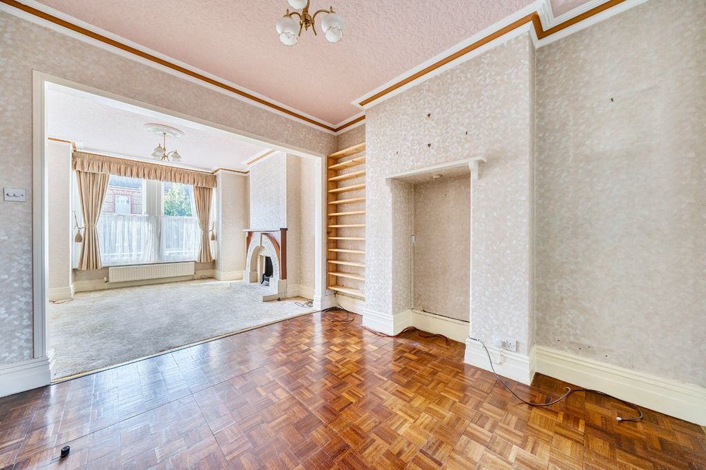 Property photo 2 of 20 Picture No. 21