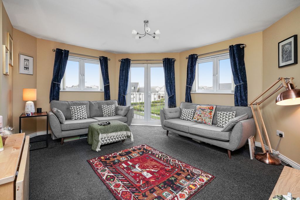 Property photo 2 of 15 Property Image 3