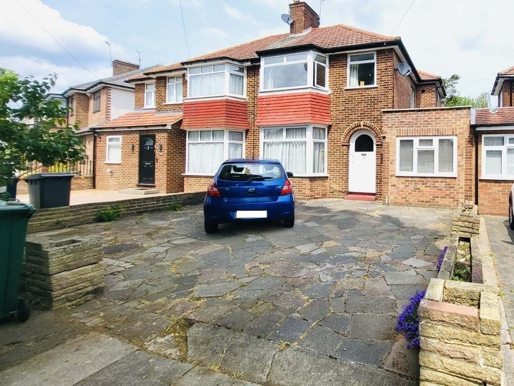 Property photo 1 of 17