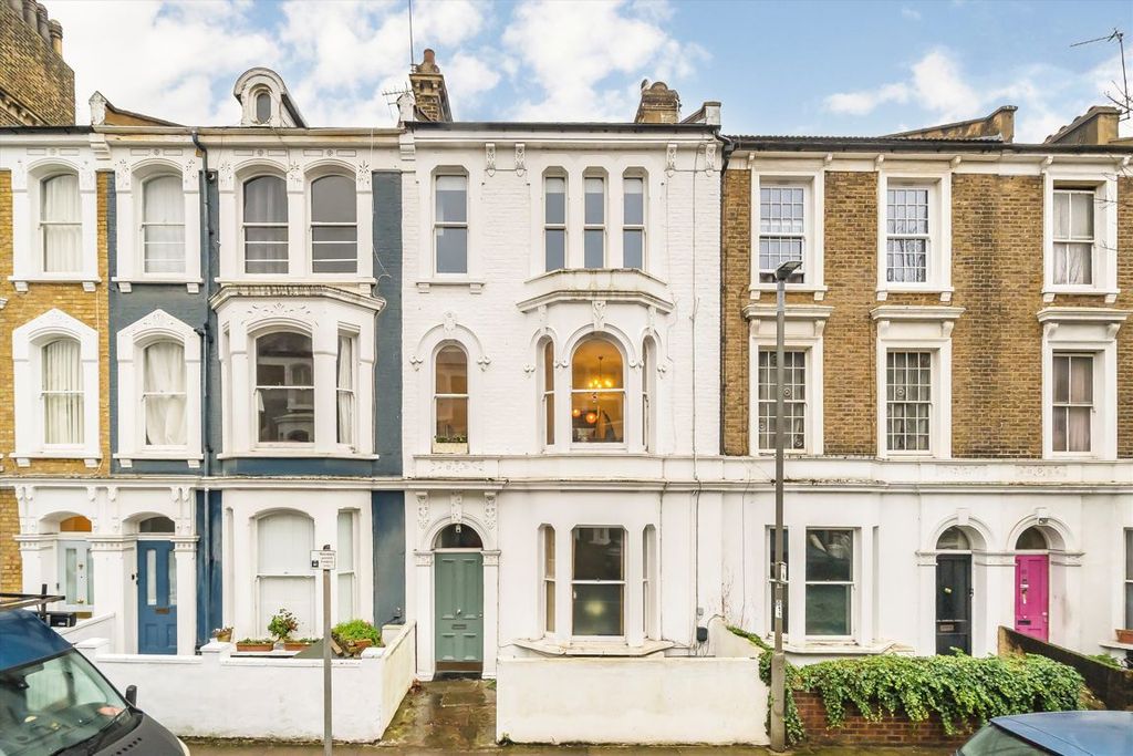 Property photo 1 of 6