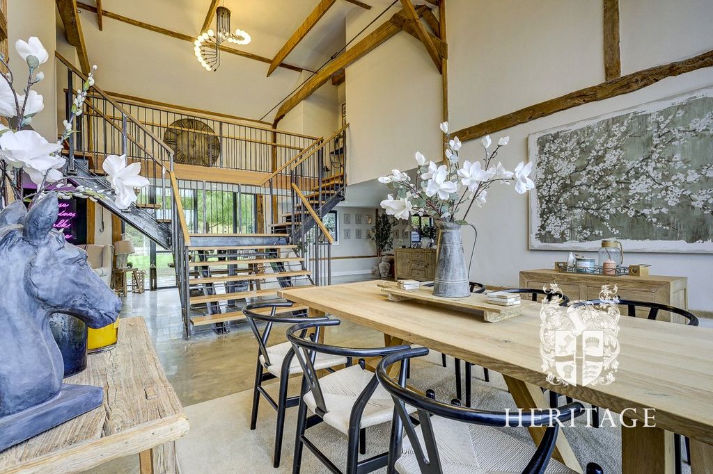 Property photo 2 of 45 Picture No. 57