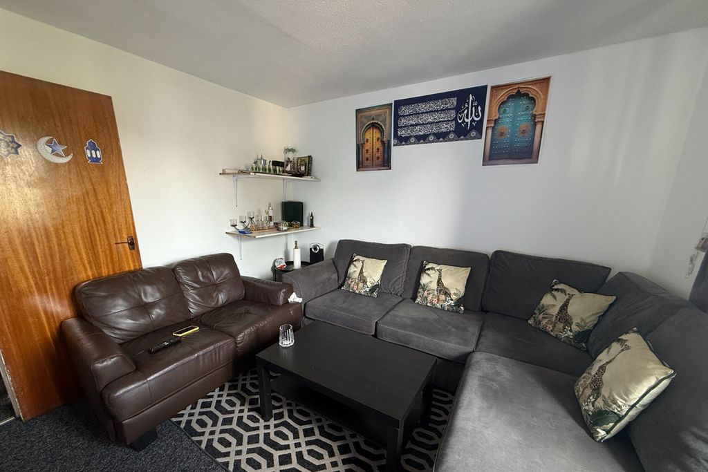 Property photo 2 of 10 14 Derwent House, Samuel Street, Preston And Parking Space Pr1 4Yl