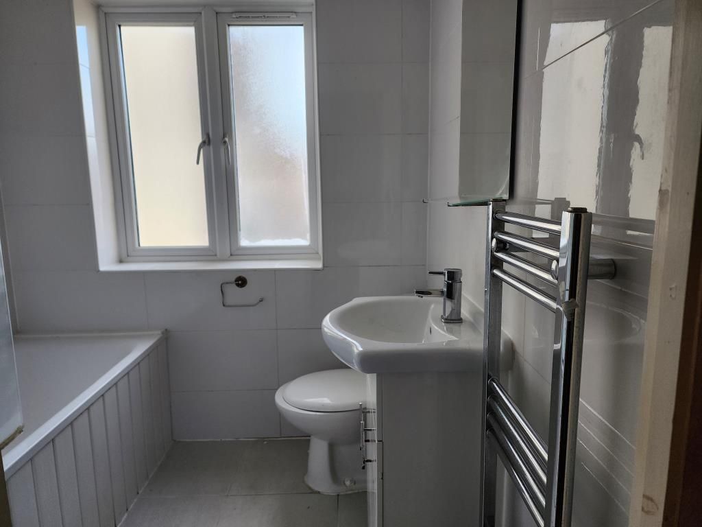 Property photo 3 of 4 Bathroom