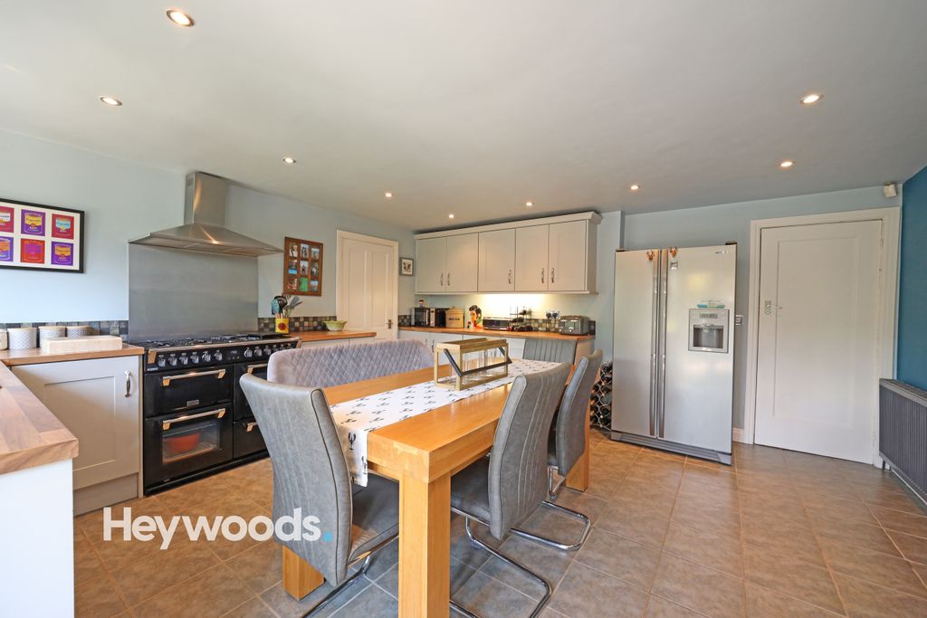 Property photo 3 of 40 0F1A6001