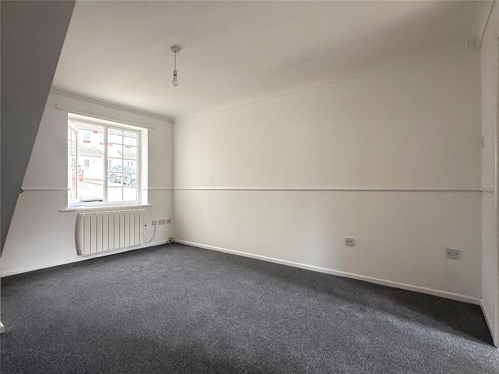 Property photo 3 of 14 Picture No. 02