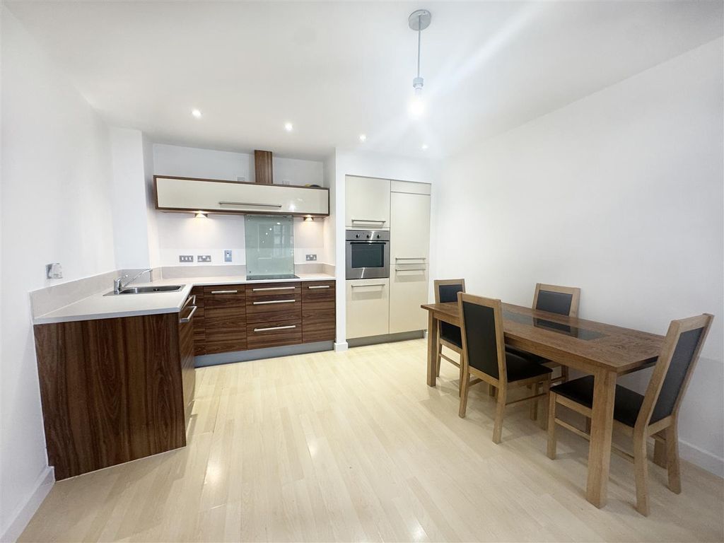 Property photo 3 of 5 3
