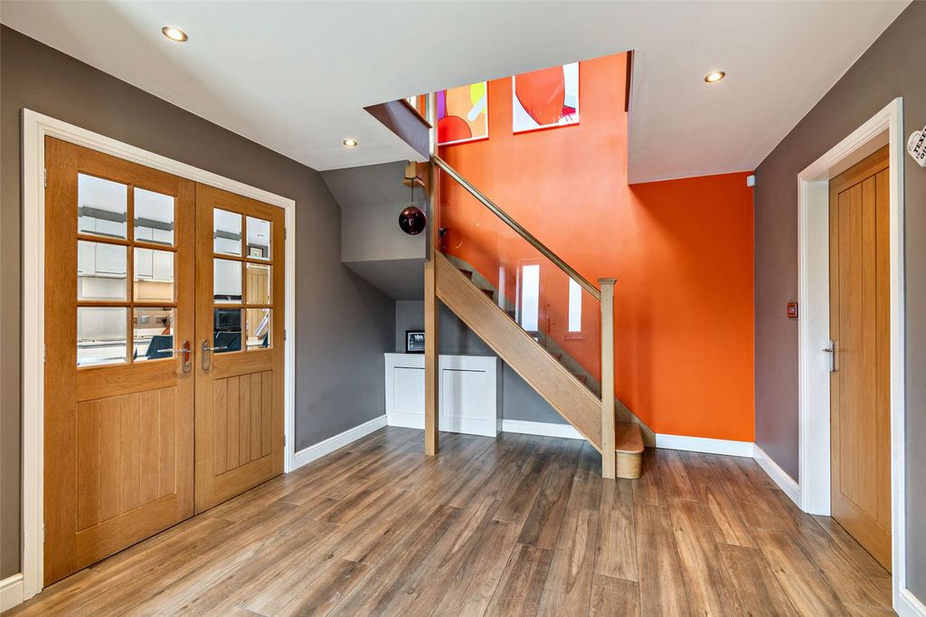 Property photo 3 of 22 Hallway