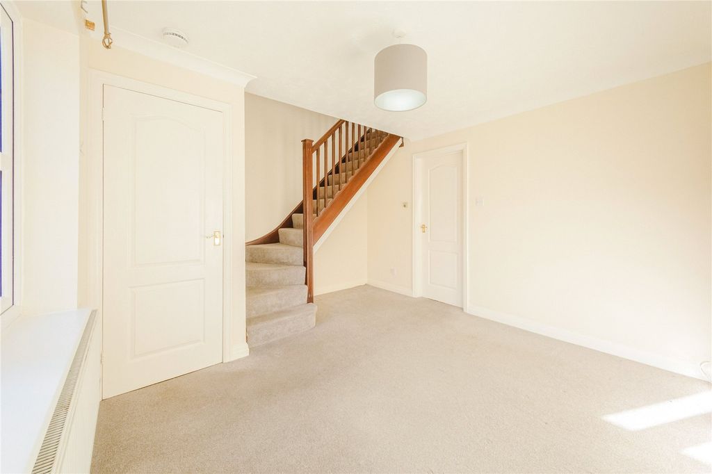 Property photo 3 of 11 Picture No. 18