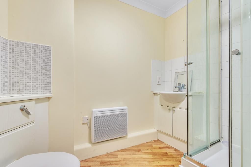 Property photo 2 of 11 Shower