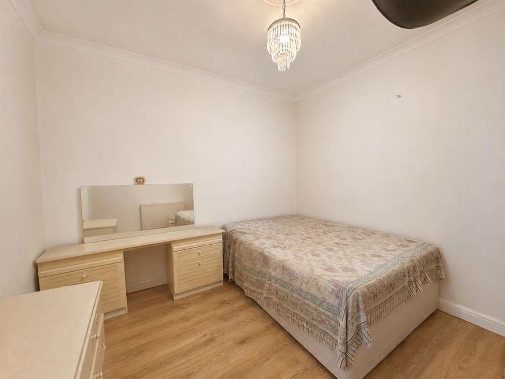 Property photo 2 of 10 38F4d6ce-F45d-41Ab-97Ae-Ef2910B51d0c.Png