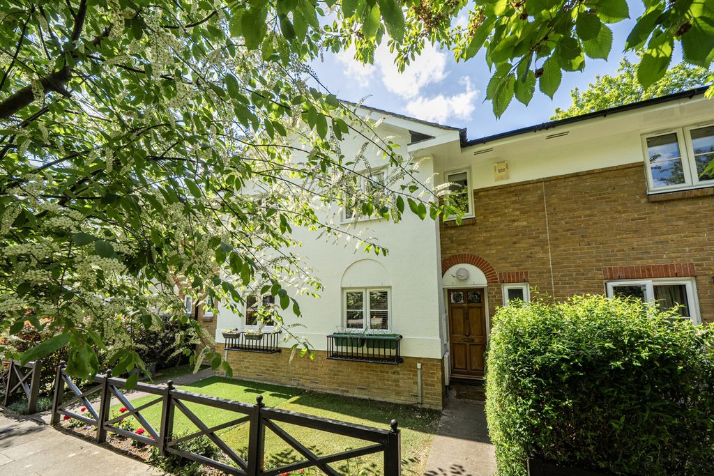 Property photo 1 of 19 External