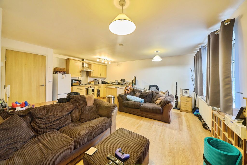 Property photo 2 of 16