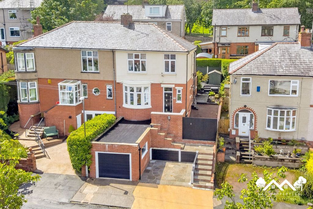 Property photo 1 of 36