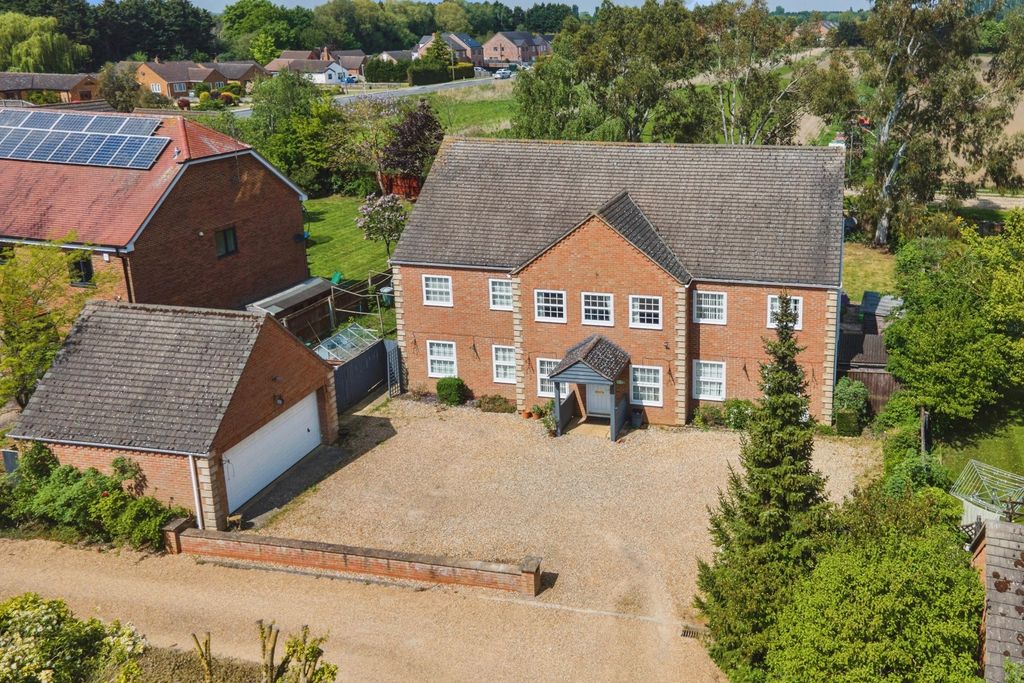 Property photo 1 of 44 Drone