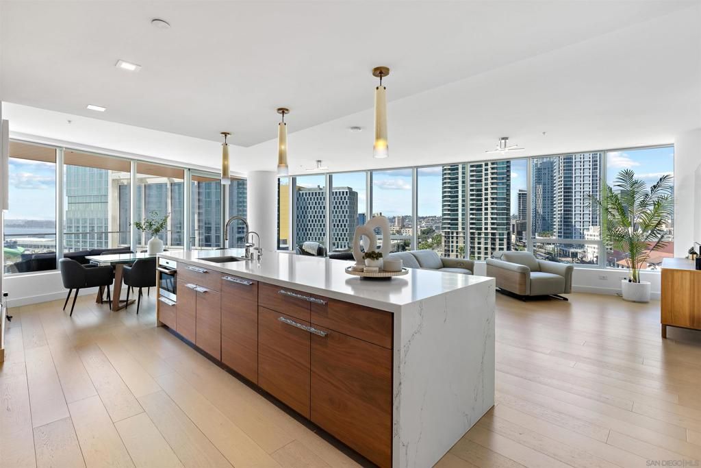 Property photo 3 of 50