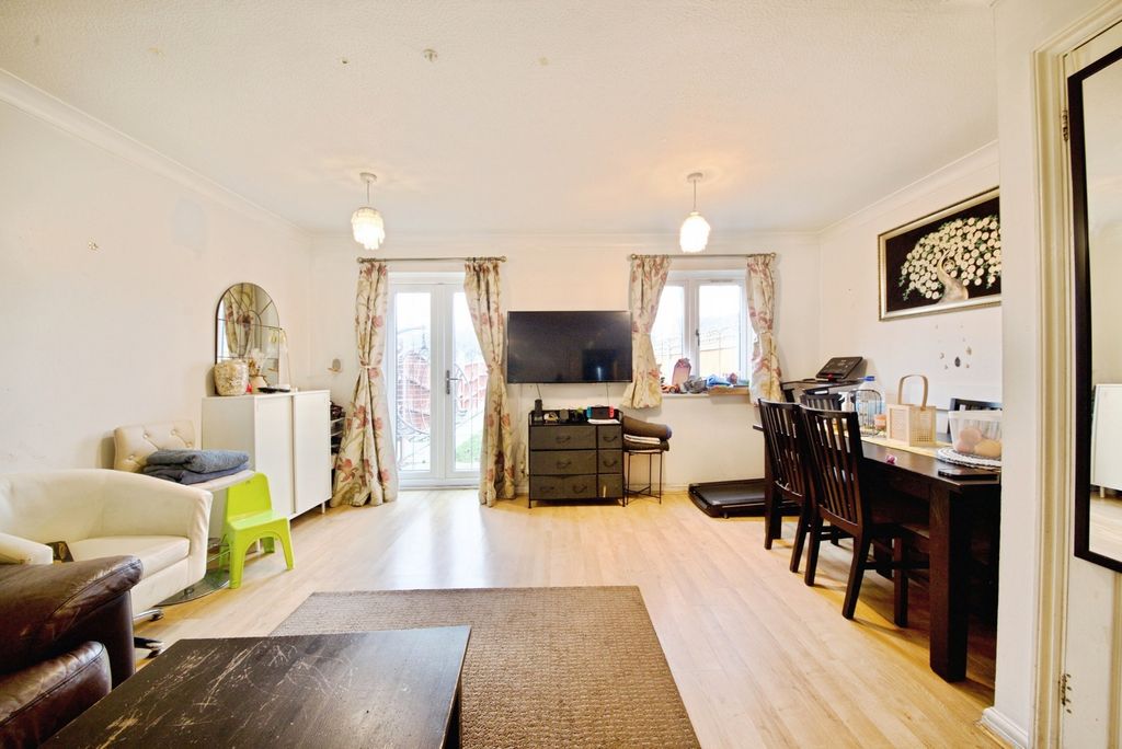 Property photo 3 of 14 Pbox-Img.Jpg