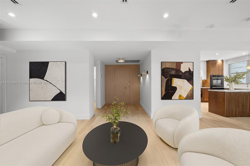 Property photo 3 of 27 <Alttext/>