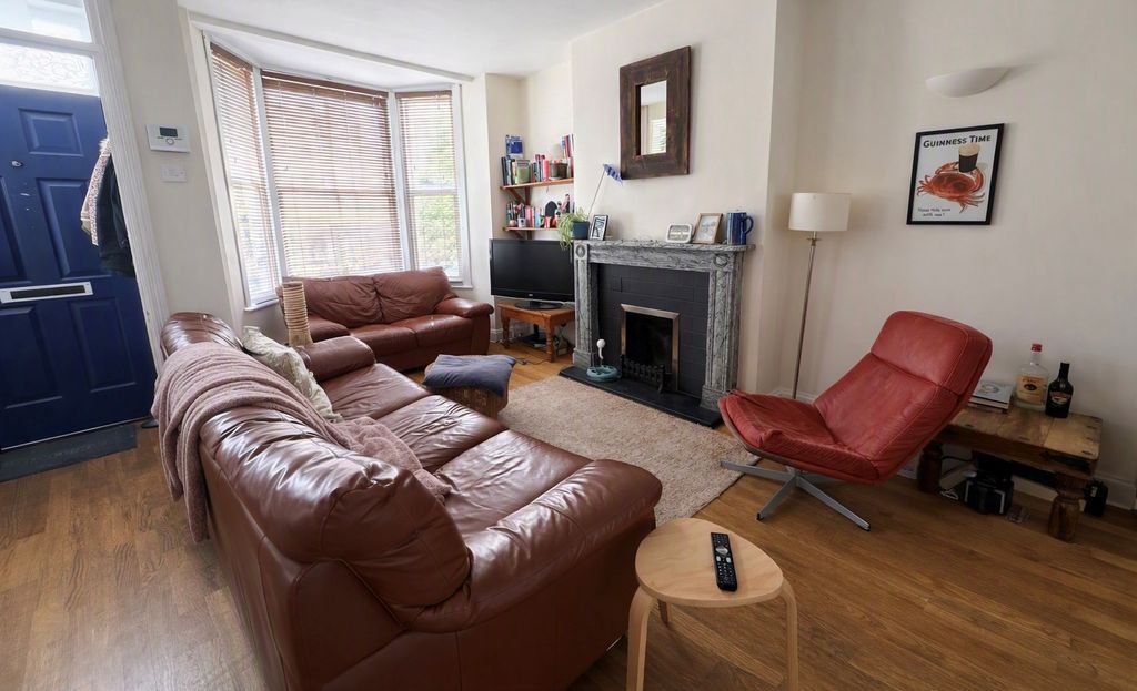 Property photo 2 of 9 Image