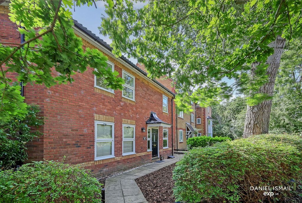 Property photo 1 of 24