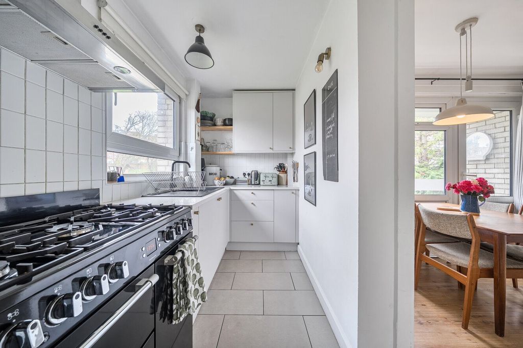 Property photo 3 of 19 Picture No. 11