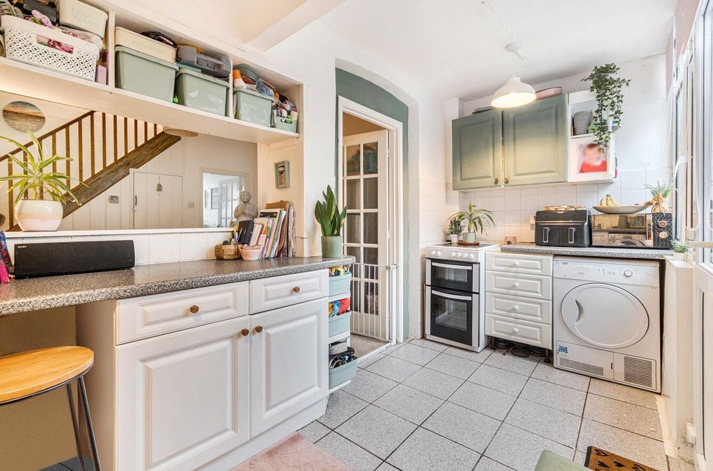 Property photo 3 of 16 3 - Picture No. 23