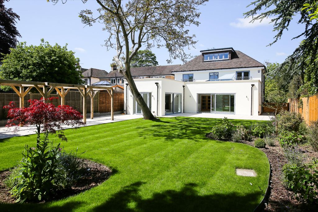 Property photo 2 of 21 Image